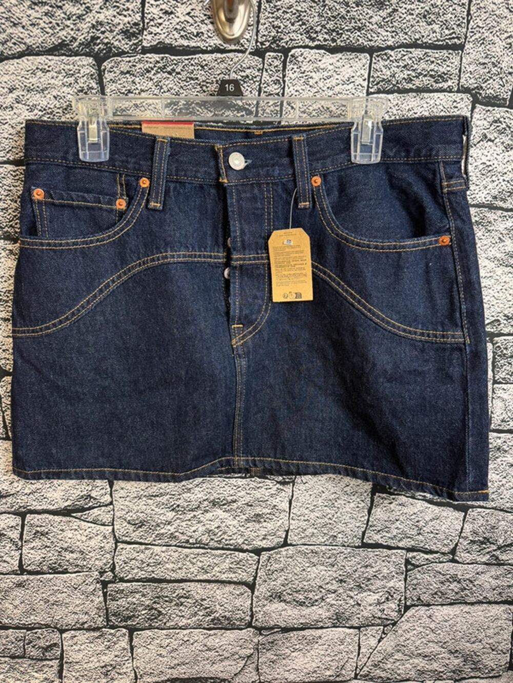 NWT Ladies Levi’s Icon Western Yoke Mini Skirt - W30